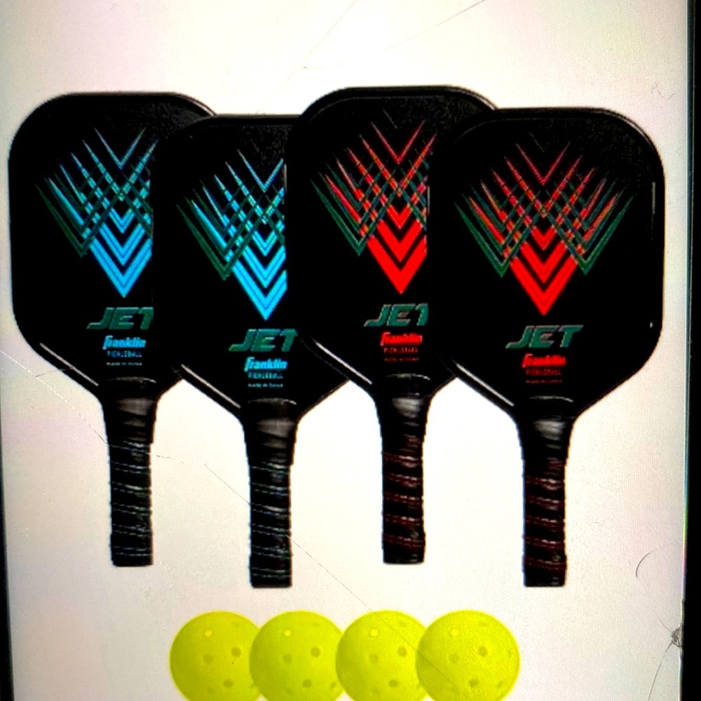 JUST REDUCED  4 Player set Pickleball paddles and balls